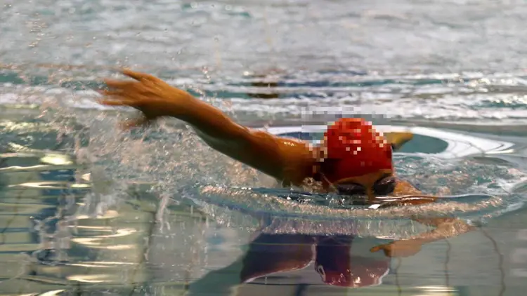 Corso nuoto donne musulmane